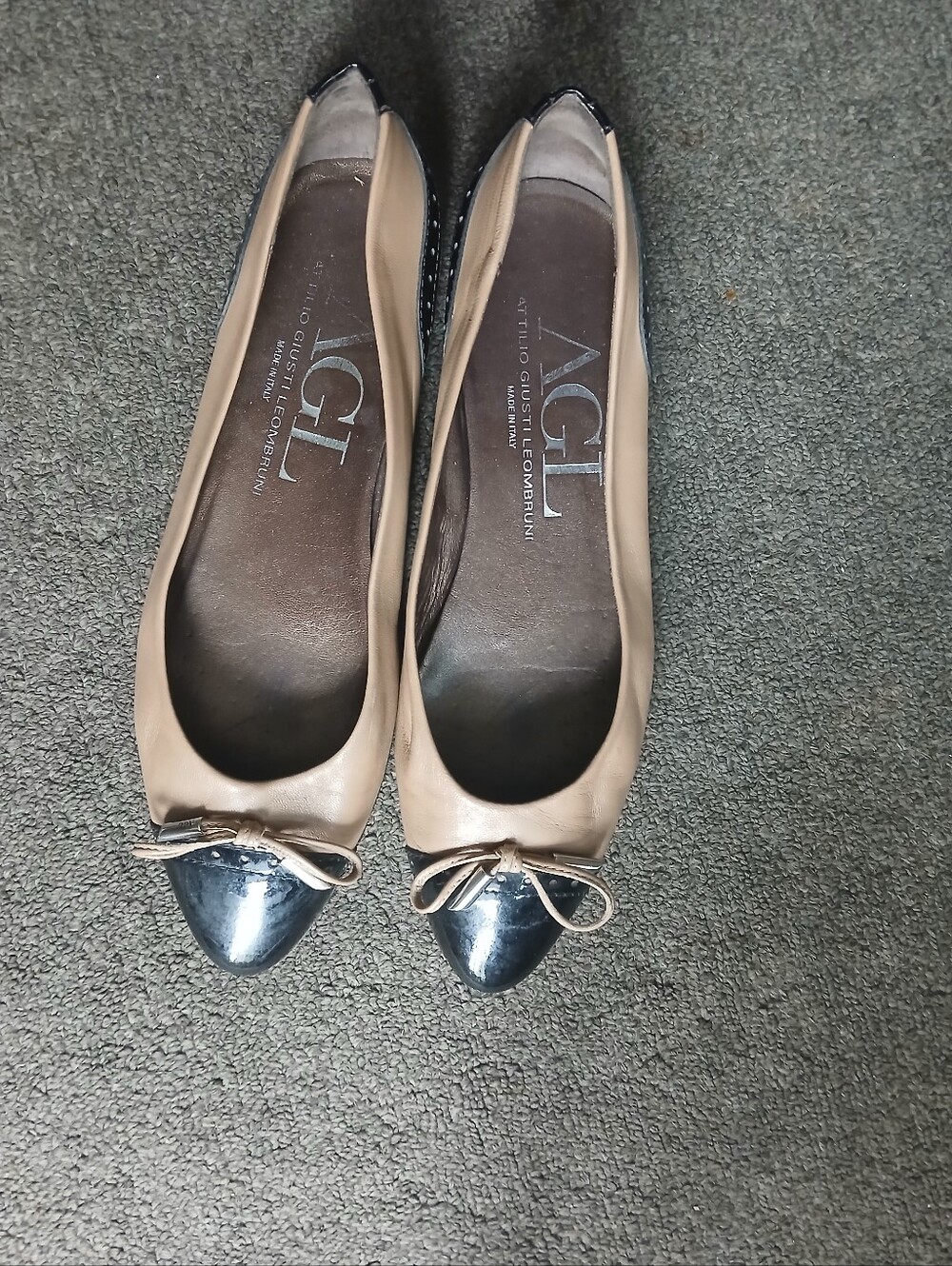 AGL Beige and Black Cap-Toe Ballet Flats Size 40